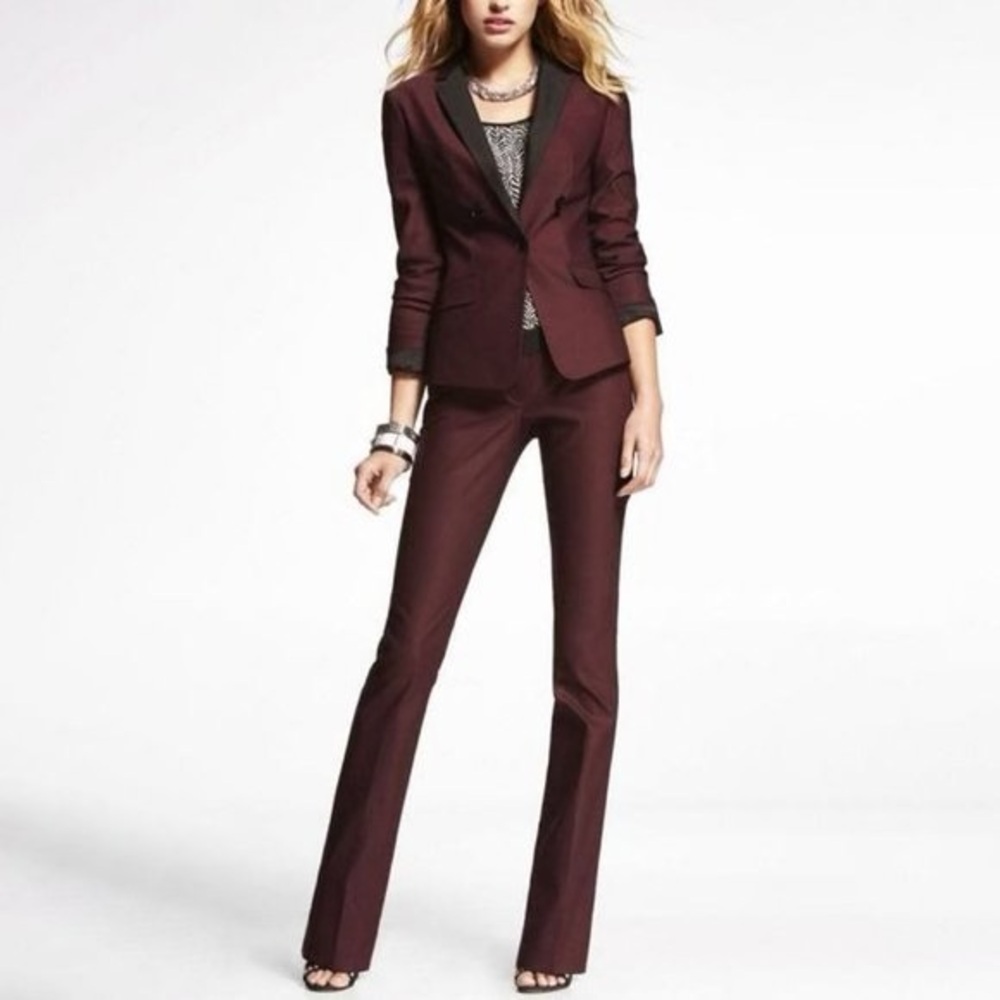 EXPRESS Women’s Burgundy blazer with black lapel, size 12, work blazer